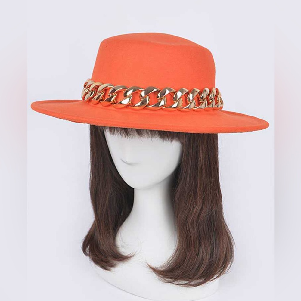 Chunky Chain Accent Faux Wool Felt Fedora